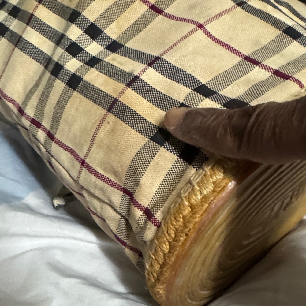 Burberry Beige Plaid Tote with Front Tie - Picture 4 of 9